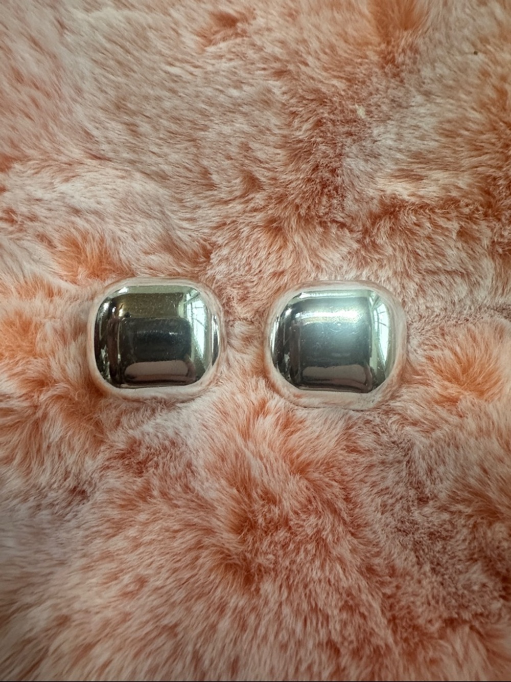 Nordstrom Rack Large Square Pebble Earrings - Picture 2 of 6
